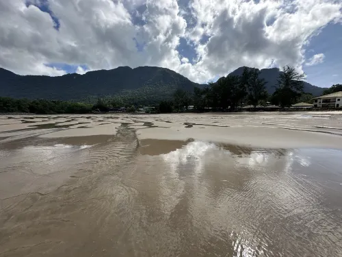 Damai Beach Resort Dekat Hotel Photos