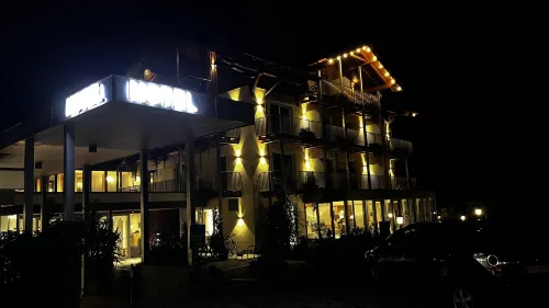 Hotel Stadler am Attersee Exterior Photos