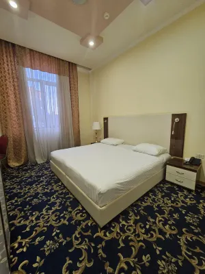 Royal Plaza by Stellar Hotels, Yerevan Номера Photos
