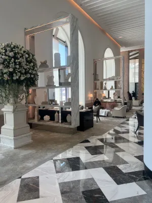 The Lana - Dorchester Collection Espaces publics Photos