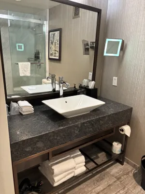 Sheraton Gateway Los Angeles Hotel Rooms Photos