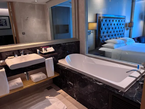 Radisson Blu Plaza Bangkok Rooms Photos