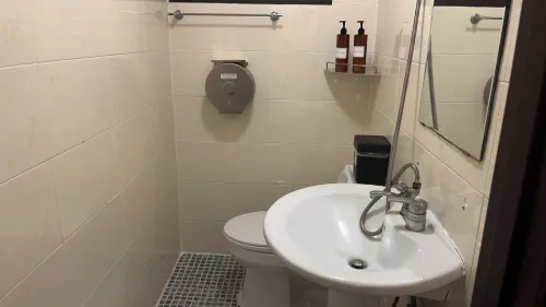 Apollo Guesthouse Rooms Photos