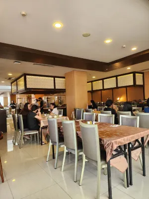 Hotel Chanti Managed by Tentrem Hotel Management Indonesia تناول الطعام Photos