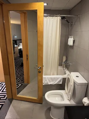 Mercure alam sutera Kamar Photos