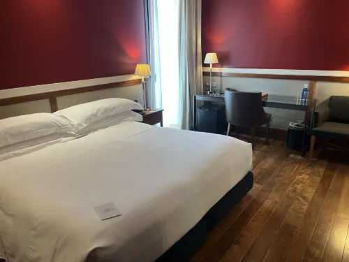 Hotel 1898 Kamar Photos