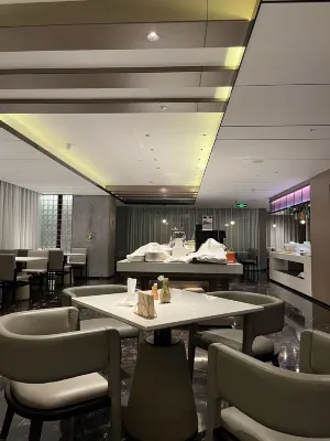Atour Hotel Dining Photos
