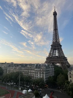 Pullman Paris Tour Eiffel In der Nähe des Hotels Photos