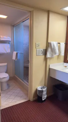 Best Western Plus Kings Inn  Suites Chambres Photos
