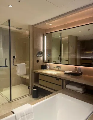 Chengdu Marriott Hotel Financial Centre Kamar Photos