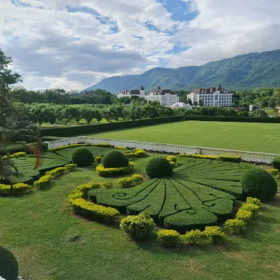 Chateau de Khaoyai Hotel & Resort Рядом с отелем Photos