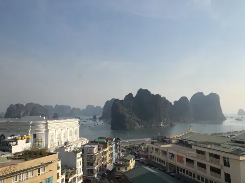 Khách sạn City Bay Xung quanh Photos