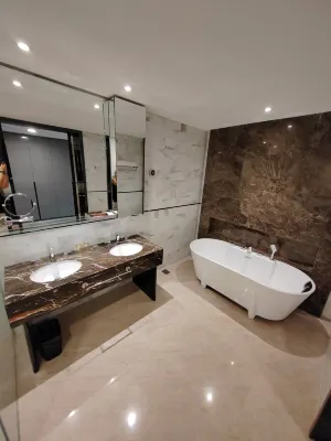 THE FACE Style Hotel Kamar Photos