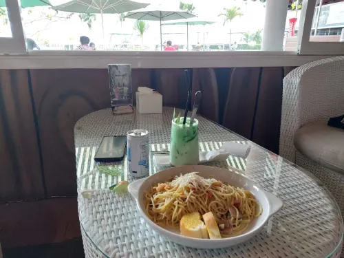 Grand Whiz Hotel Trawas Mojokerto Makanan Photos