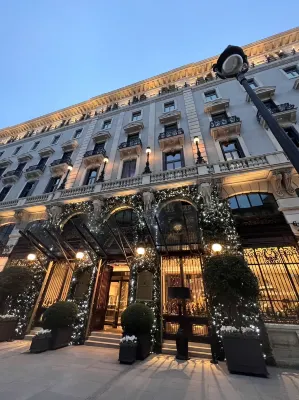 Four Seasons Hotel Madrid Esterni Photos