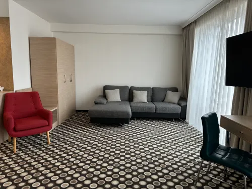 Bo33 Hotel Family & Suites Rooms Photos