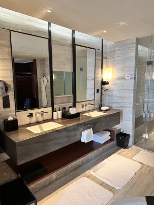 InterContinental Shanghai Hongqiao NECC Rooms Photos