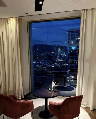 Renaissance Zurich Tower Hotel Public Areas Photos