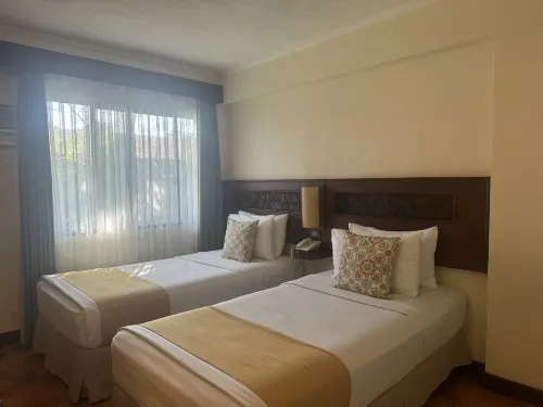 Montebello Villa Hotel Cebu Rooms Photos