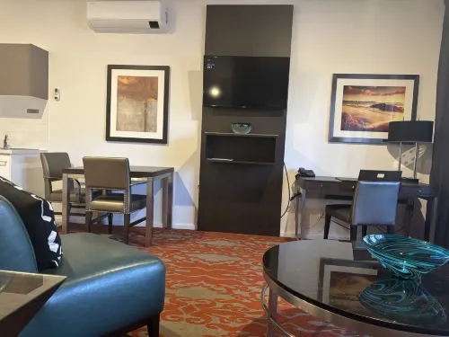 Miller Apartments Photos