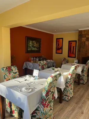 Mandalay Beach Guest House Dining Photos