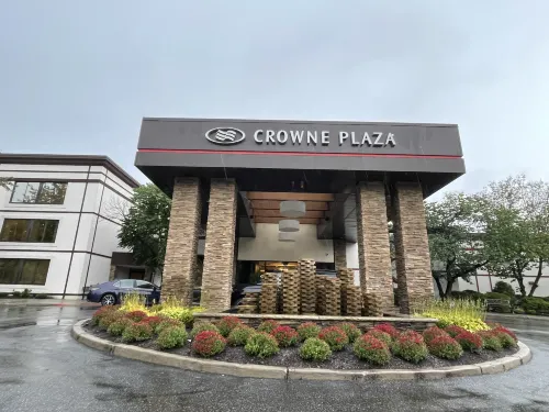 Crowne Plaza Suffern-Mahwah Extérieur Photos