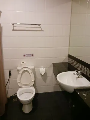 Phuket Airport Place Camere Photos