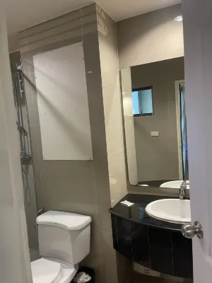 The Victory Residences Bangkok Zimmer Photos