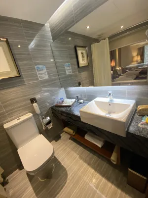 Emperor Hotel Camere Photos