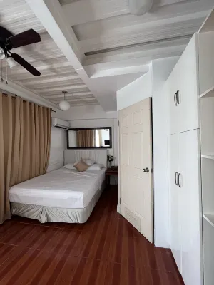 Makati Riverside Inn Camere Photos