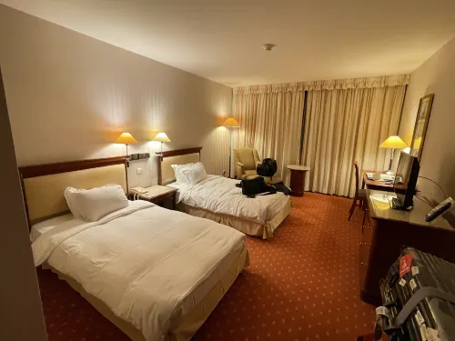 Evergreen Laurel Hotel Rooms Photos