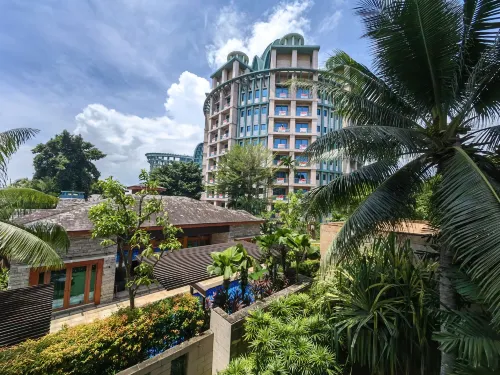 G Hotel Gurney Extérieur Photos