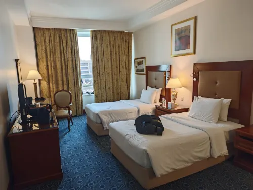 Sunday Hotel Holiday International Dubai Chambres Photos