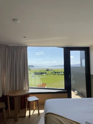 Bruny Island Escapes and Hotel Bruny Rooms Photos