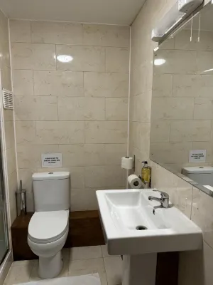 Crosshill House Rooms Photos