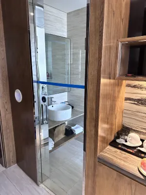 Blue Inn (Yantai Railway Station) Номера Photos