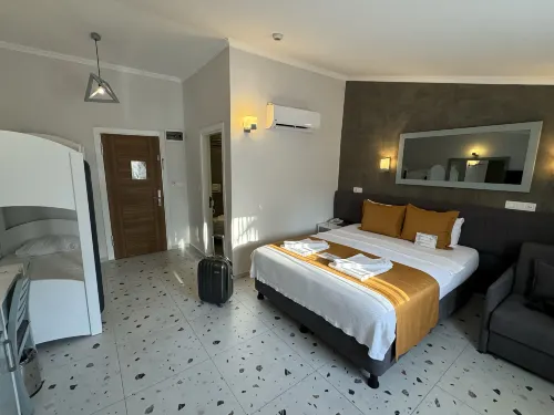 Tonoz Beach Hotel Rooms Photos