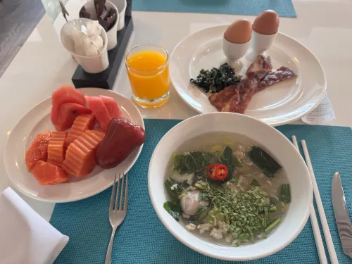 Le Méridien Suvarnabhumi, Bangkok Golf Resort & Spa Dining Photos