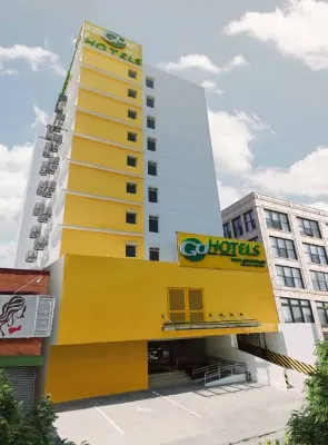 Go Hotels Timog Exterior Photos