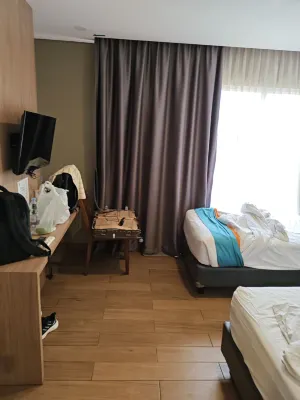 Sans Hotel Puri Indah Jakarta Phòng Photos