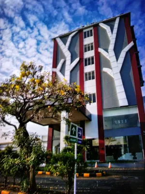 The Sun Hotel Madiun Eksterior Photos