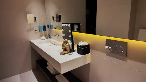 art'otel Amsterdam, powered by Radisson Hotels Camere Photos
