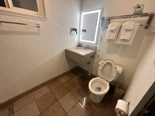 SureStay Hotel by Best Western Seaside Monterey Rooms Photos