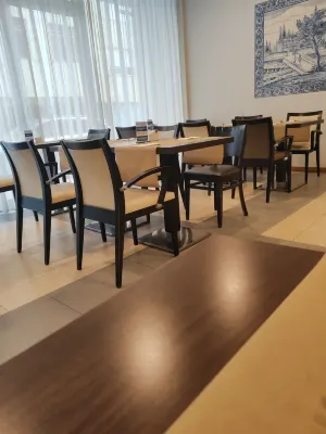 TRYP by Wyndham Porto Centro Hotel Restauration Photos