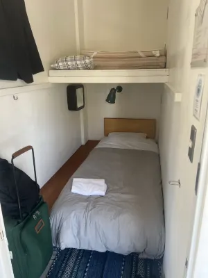 Route - Cafe and Petit Hostel Rooms Photos