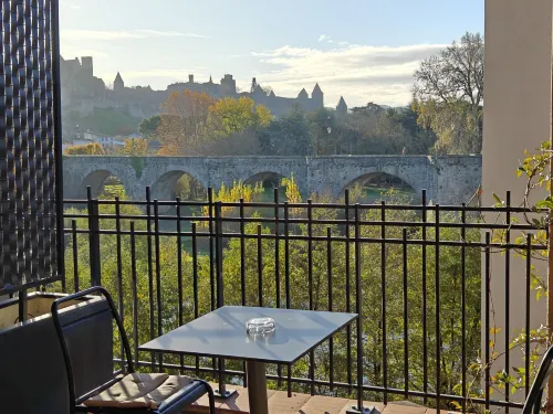 SOWELL HÔTELS Les Chevaliers À proximité de l'hôtel Photos