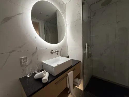 Oaks Queenstown Shores Resort Rooms Photos