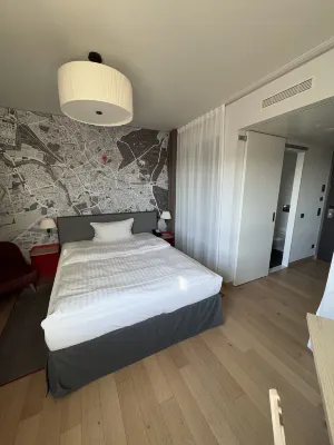 IntercityHotel Hannover Hauptbahnhof Ost Zimmer Photos
