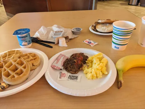 Fairfield Inn & Suites by Marriott Los Angeles LAX/El Segundo Dining Photos