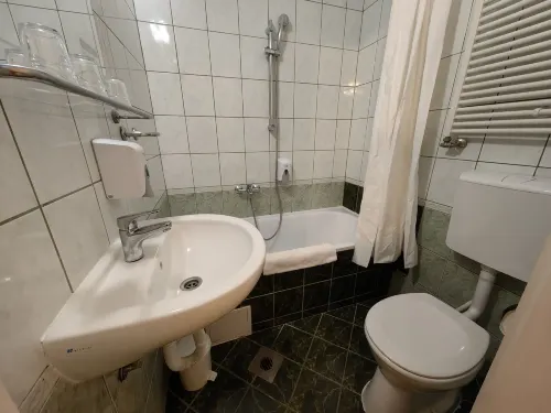 Baross City Hotel - Budapest Номера Photos
